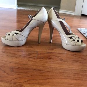 Vince Camuto High heels